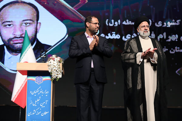 تجلیل از معلمان نمونه کشوری با حضور رئیس جمهوری

