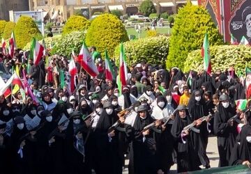 اجمتاع «دختراتو ببین» در اصفهان؛ روایت شکوه همبستگی بانوان به عشق ایران