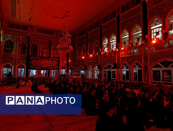 برگزاری مراسم عزاداری شب عاشورا در تکیه ابوالفضلی نیشابور 