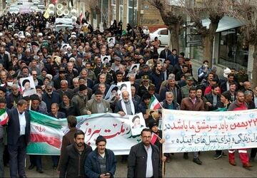 شلمزار با شکوهی مثال‌زدنی ۲۲ بهمن را گرامی داشت