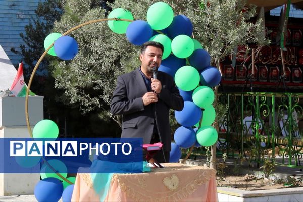برگزاری جشن شکوفه‌ها در مدرسه عصمت شهرستان رباط کریم 
