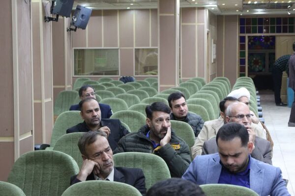 نشست تخصصی اجرای طرح نماد و لیگ جت در مدارس متوسطه ناحیه یک یزد