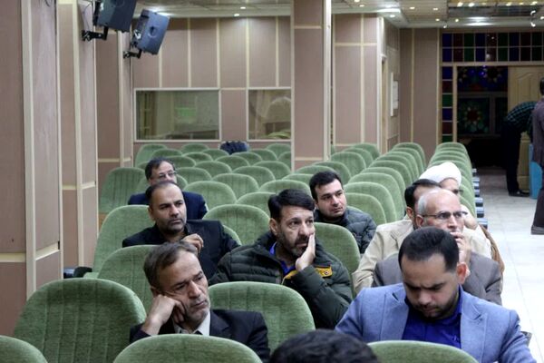 نشست تخصصی اجرای طرح نماد و لیگ جت در مدارس متوسطه ناحیه یک یزد