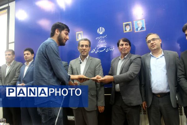 تقدیر از خبرنگاران در گلوگاه 