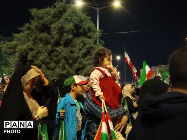 شبی با جنس همدلی در بلوار فضل نیشابور
