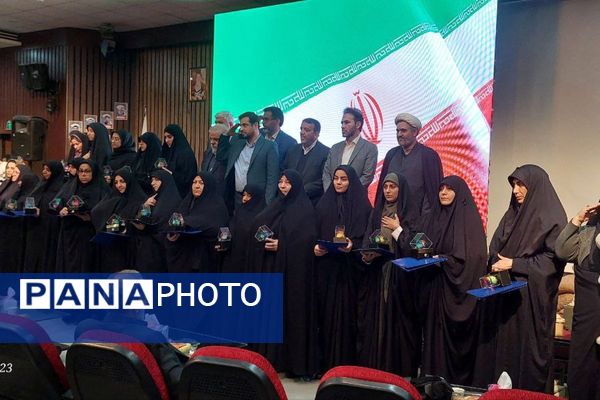 یادواره شهدای جنگ دوازده روزه در دانشگاه آزاد اسلامی تهران شرق