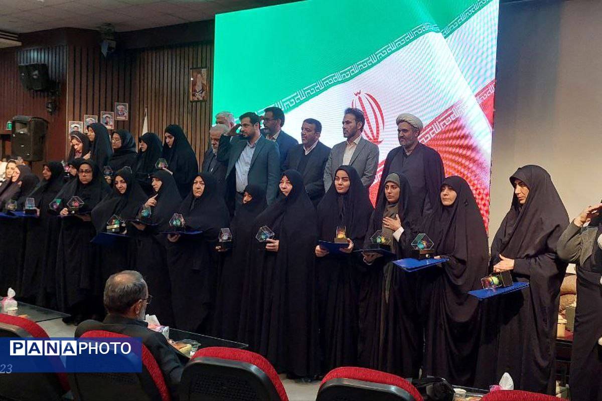 یادواره شهدای جنگ دوازده روزه در دانشگاه آزاد اسلامی تهران شرق