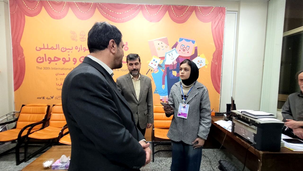 جشنواره‌ تئاتر، رفتار اجتماعی می‌سازد و فرهنگ را زنده نگه می‌دارد