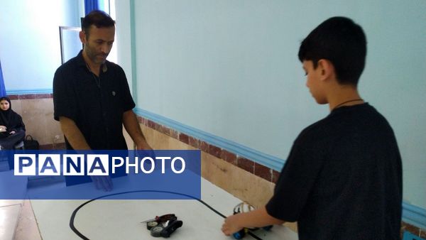 نخستین دوره مسابقات نوآوران رباتیک شهرستان نظرآباد