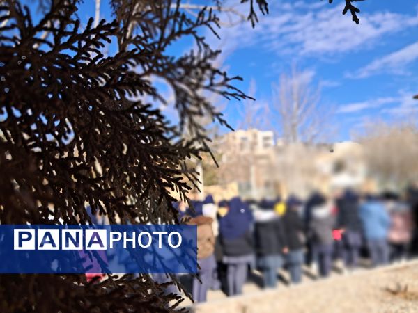 آموزش تعالیم عملی بسیج آمادگی‌دفاعی پایه نهم