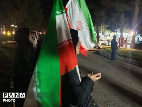 حضور مردم نمایشی از اتحادوهمبستگی دربلوار جمهوری نیشابور