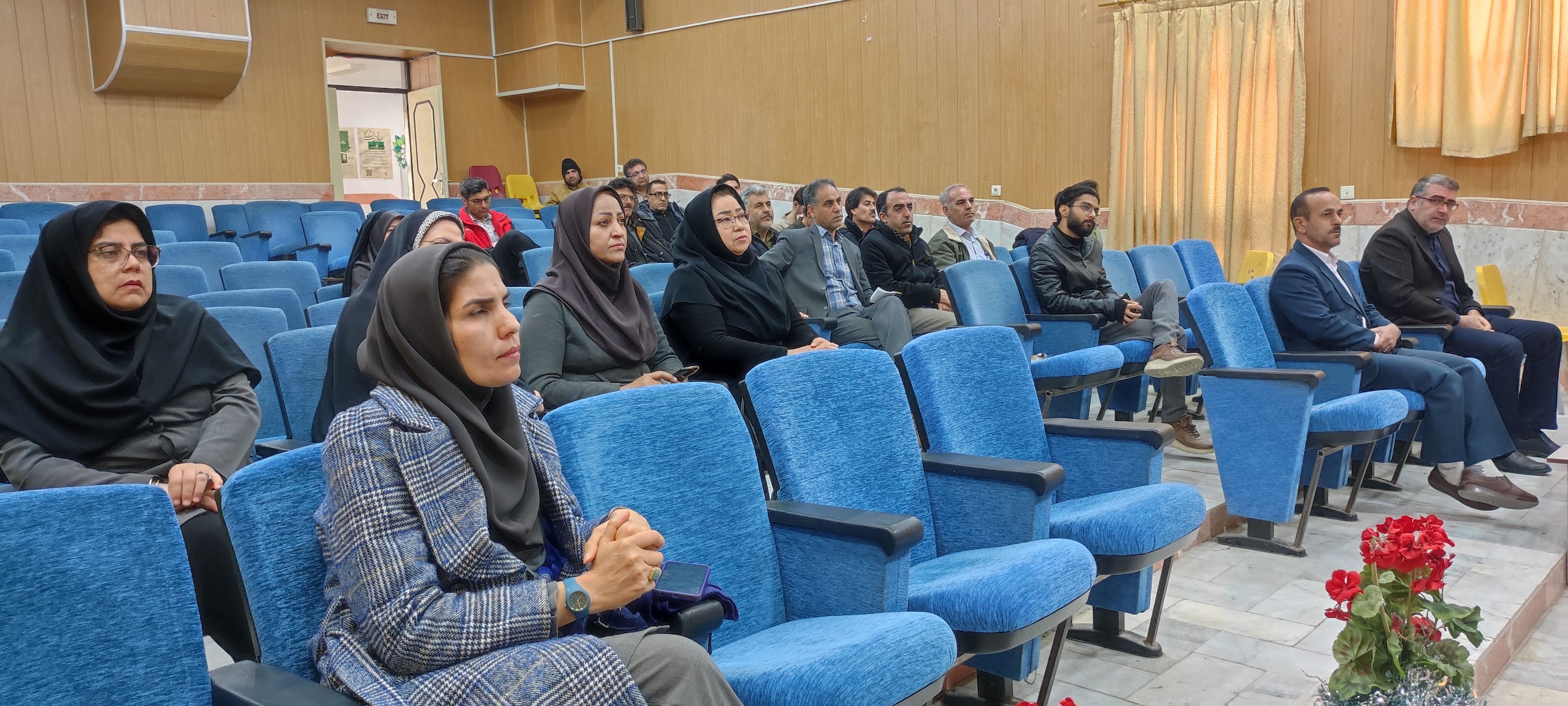 کارگاه نظام مراقبتی آسیب‌های اجتماعی ویژه مدیران در شیروان