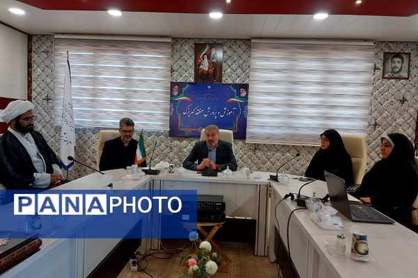 برگزاری آیین معارفه سرپرست معاونت پژوهش، برنامه‌ریزی و توسعه منابع انسانی اداره آموزش و پرورش کهریزک