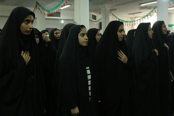 جلوه‌هایی از یادواره شهدای دبیرستان سید احمد فاتحی یک قم