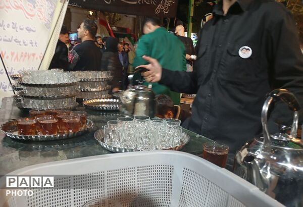 موکب چایخانه در حسینیه امام خمینی(ره) نیشابور
