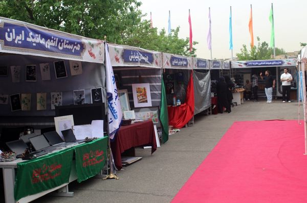  افتتاح نمایشگاه توانمندی‌های هنرستان‌های منطقه ۲ 