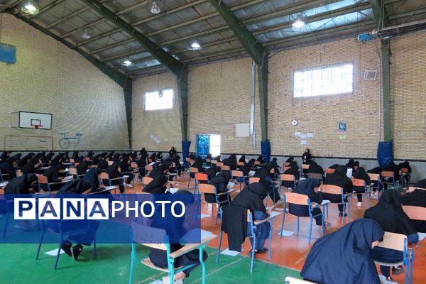 بازدید از حوزه‌های برگزاری امتحانات نهایی در شهرستان فاروج 