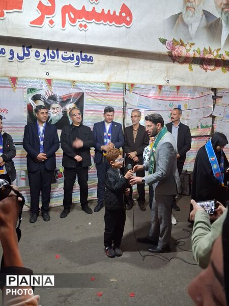 موکب‌داری پیشتازان مرند در غرفه آموزش و پرورش