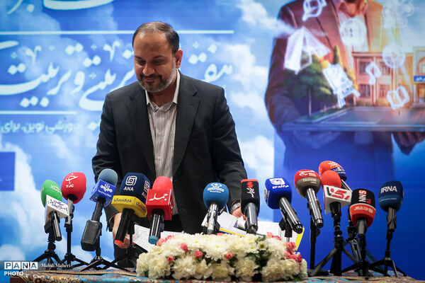 نشست خبری معاون پرورشی و فرهنگی وزارت آموزش و پرورش به مناسبت هفته امور تربیتی