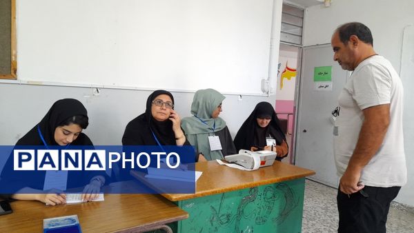 حضور پرشور مردم شهرستان نور در انتخابات