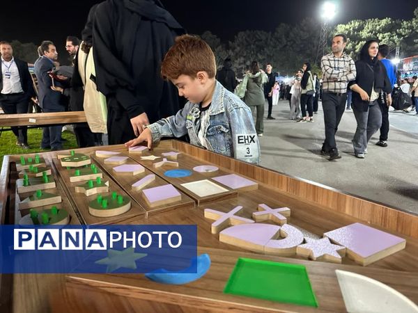 فعالیت غرفه منطقه ۱۰ شهرداری مشهد مقدس در جشنواره خانواده ورزش 