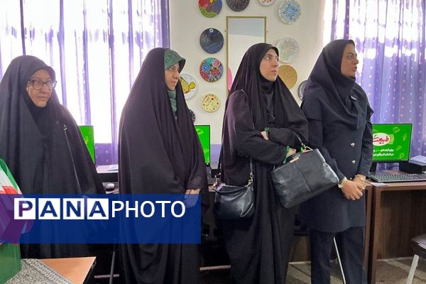  افتتاح سایت دبیرستان فرزانگان قدس با حضور مدیرکل سمپاد