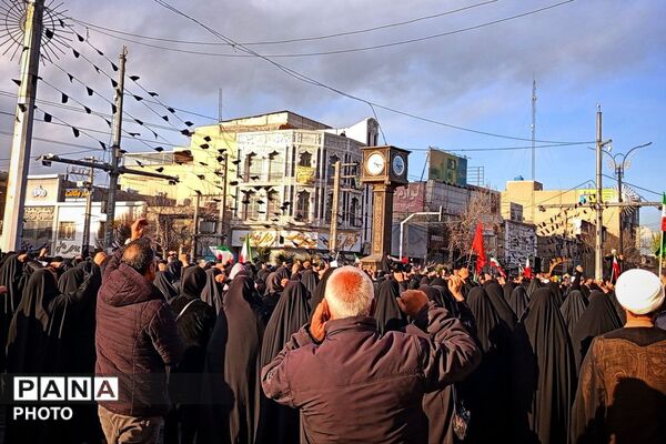 اجتماع مردم رباط‌کریم در سوگواری رهبر معظم انقلاب