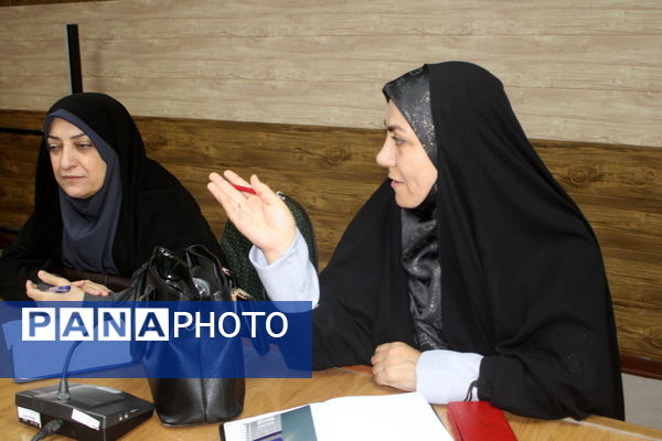 کارگاه آموزشی دانش‌افزایی تربیت مدرس آموزش خانواده آموزش و پرورش استان بوشهر