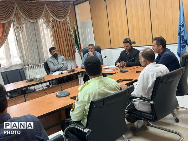 تجلیل شهردار خاتم از اصحاب رسانه و دانش آموز خبرنگاران پانا