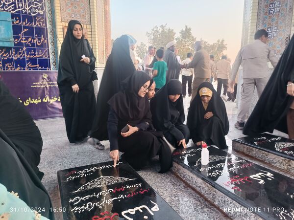 برگزاری مراسم غبارروبی گلزار شهدای بوموسی 