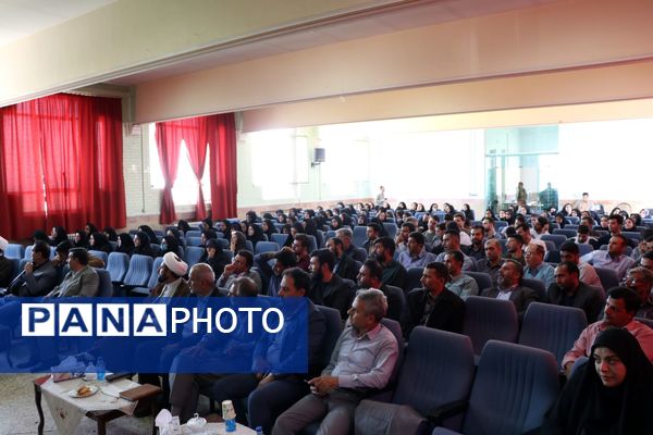 مراسم یادبود شهدای جنگ ۱۲ روزه منطقه ایلخچی 