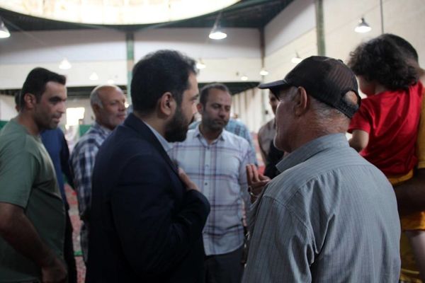 برگزاری نماز جمعه شهر قیامدشت با حضور رئیس اداره آموزش و پرورش ناحیه یک شهرری