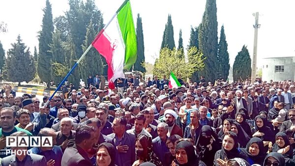 تشییع پیکر مطهر شهید علی کیانی در یاسوج 