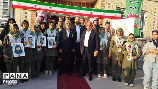 آیین افتتاح پیش دبستانی و دبستان اوتیسم حاجیه مهری سادات اسداللهی با حضور معاون وزیر آموزش و پرورش 