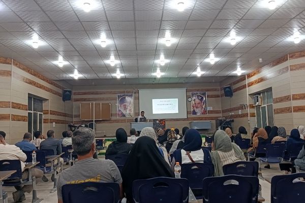 دومین کارگاه روانشناسی برای تربیت نسل فردا در حاجی‌آباد