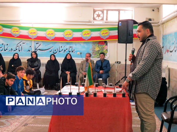 جشن انقلاب و کلنگ زنی زمین چمن دبیرستان شاهد امام حسین (ع)