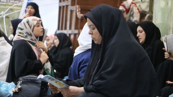 مراسم دعای پرفیض عرفه در امام‌زاده بی‌بی سکینه صفادشت