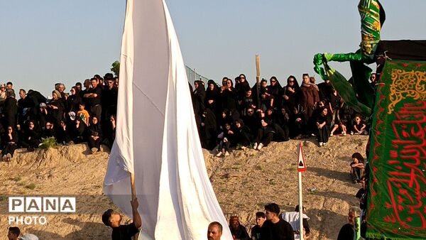 برزنون غرق در ماتم تاسوعا