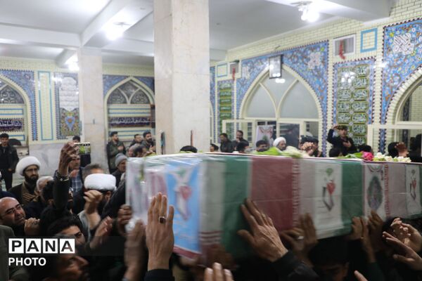 وداع با شهدا در بن