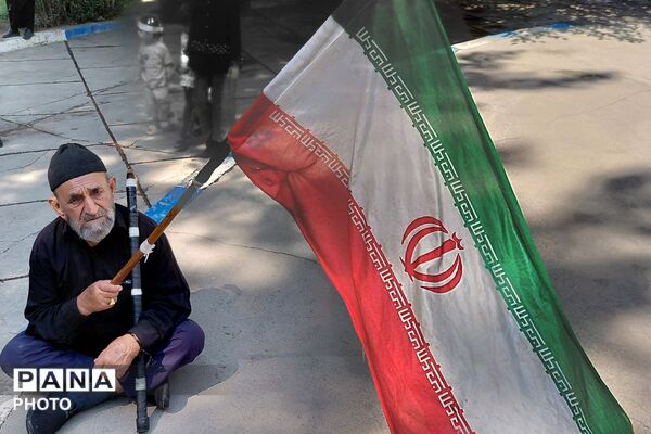 مراسم معنوی عاشورای حسینی بر مزار شهدای گمنام لردگان