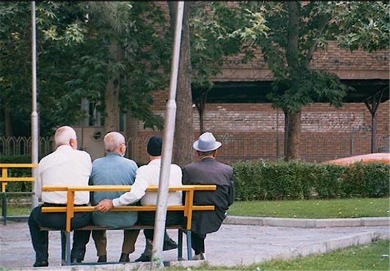 میانگین سن بازنشستگی ۵۶ سال است