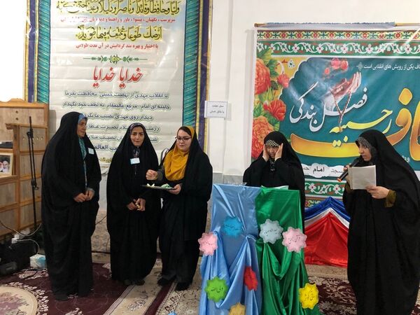 مراسم اعتکاف دانش آموزی در شهر راز