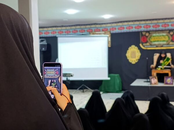 مراسم سوگواری هیات دخترانه بنت الهدی کاشان