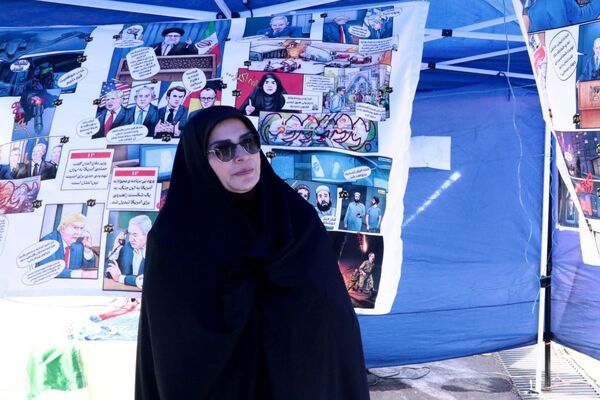 افتتاح سالن ورزشی شهید منتظری در بندرانزلی به مناسبت دهه فجر