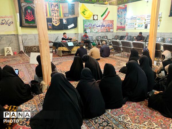 کلاس های هلال احمر در مسجد ابوالفضلی نیشابور 