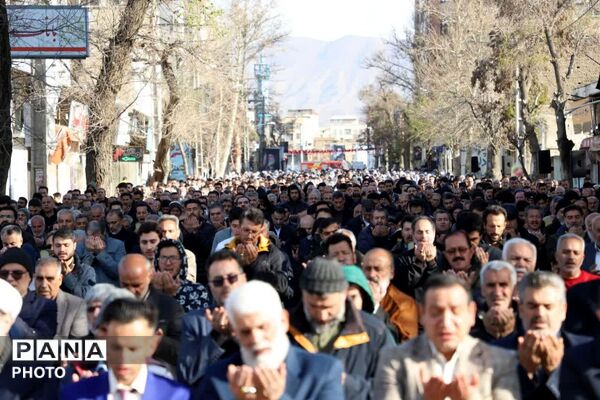اقامه نماز عید سعید فطر در کمالشهر کرج