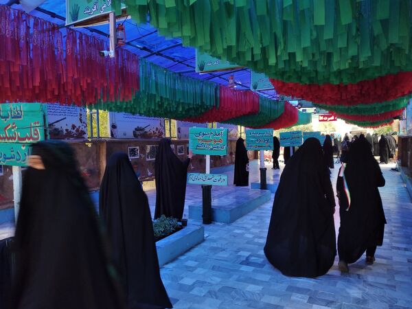 سفری در دل هشت‌ سال دفاع‌ مقدس