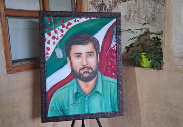 برپایی نمایشگاه نقاشی «از استقامت تا شهادت» در ارگ کریم‌خان زند شیراز
