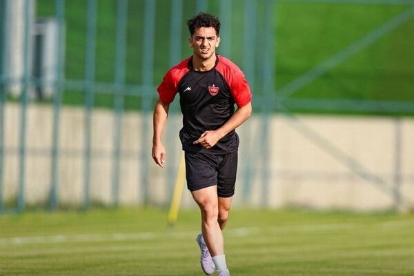 مهاجم پرسپولیس به گل‌گهر پیوست