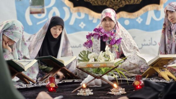 روایتی از آرامش؛ اعتکاف رجبیه دختران نوجوان مسجد امیرالمؤمنین(ع)